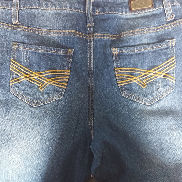 Woman's Earl jeans size 6 - Picture 6 of 7